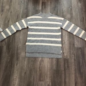 Comfy knit turtle neck sweater.